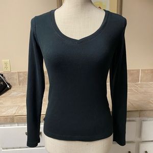 Banana Republic long sleeve v-neck black cotton shirt